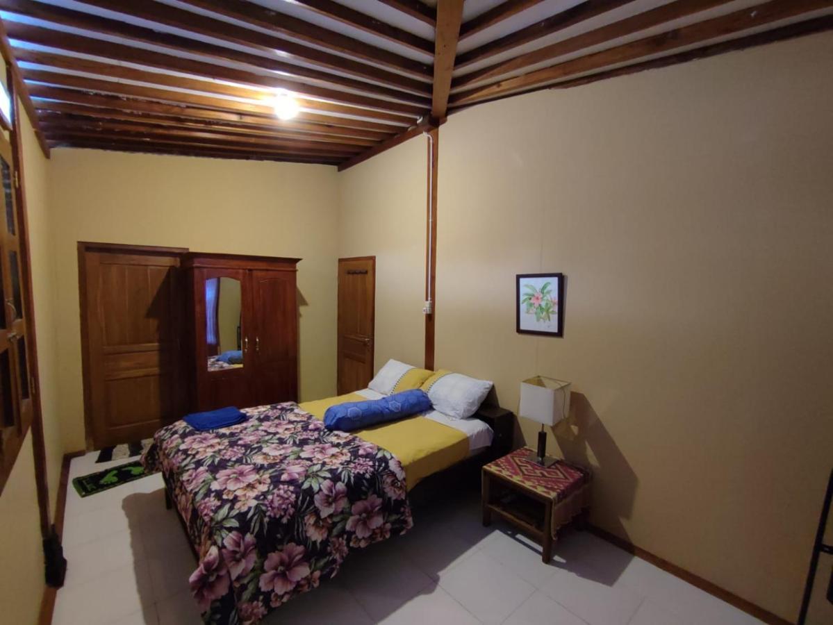Sanggar Pantcha Indra Guest House Kemuning Exterior photo
